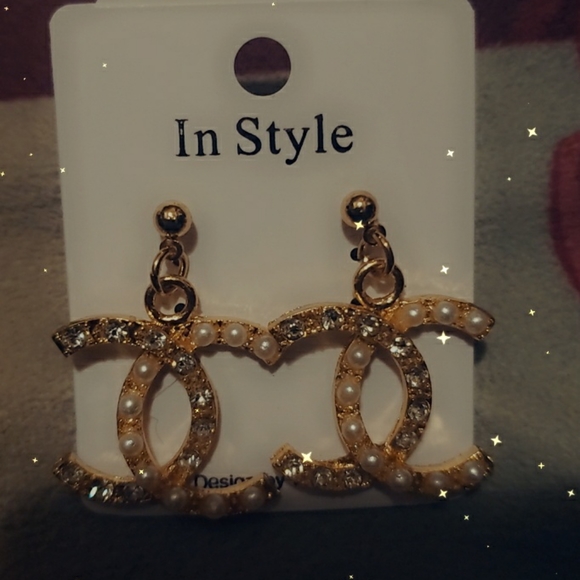 Earings $15 a pair - Picture 16 of 16